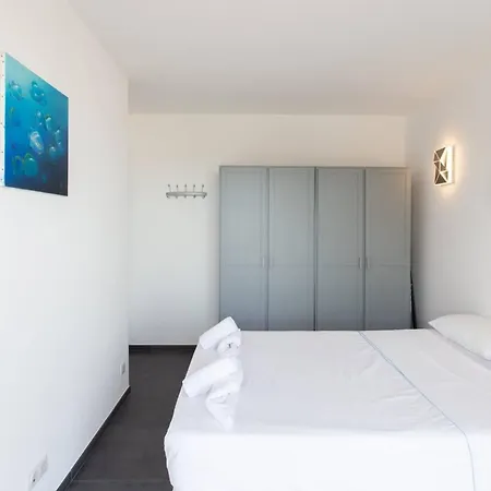 Apartment Les Anges -f2 Appartement, Terrasse Vue Mer, Piscine, Wifi *